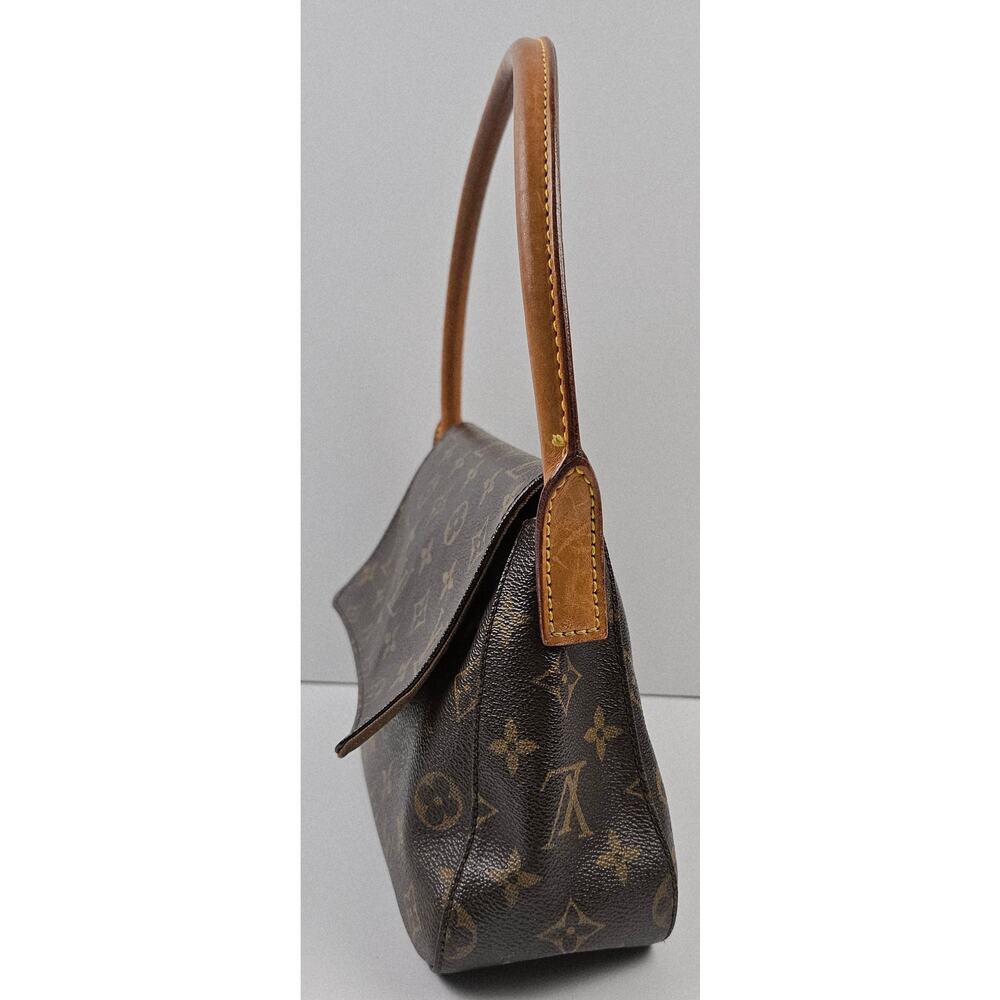 LV Monogram Looping Mini - image 3